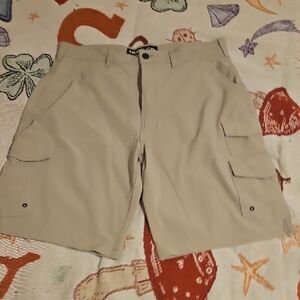 Dockers Men's Light Tan Cargo Shorts